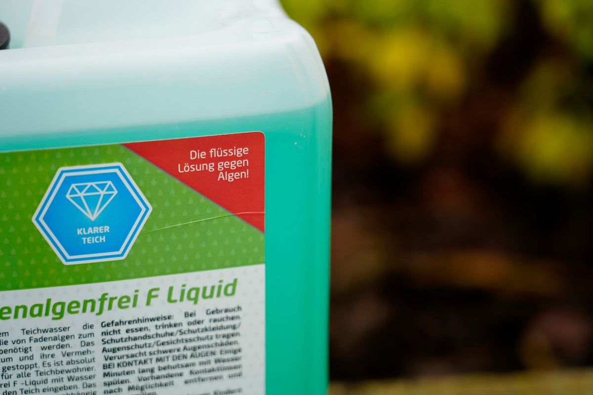 Fadenalgenfrei F Liquid – Produktansicht des flüssigen Mittels gegen Fadenalgen